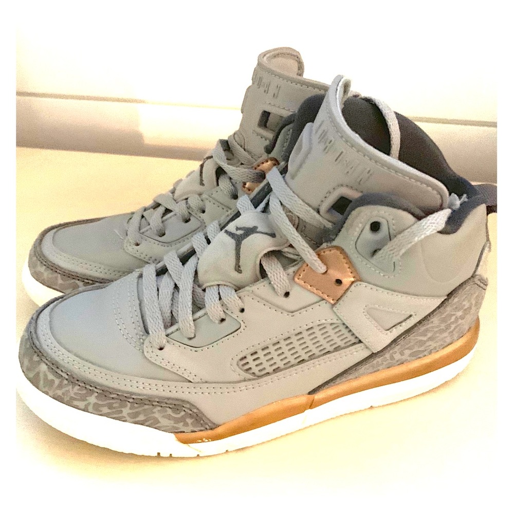 Nike Air Jordan retro with rose gold size 1.5 NWOT